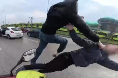 Uçan tekmelerin bedeli ağır oldu... Ehliyetlerine el konuldu, psikotekniğe sevk edildi