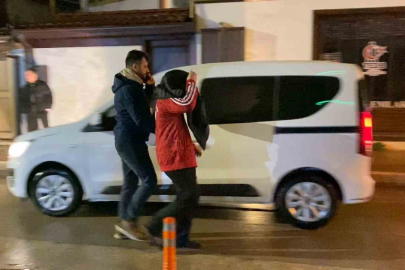 Ortalığı bir birine katan gençlerden biri yakalandı