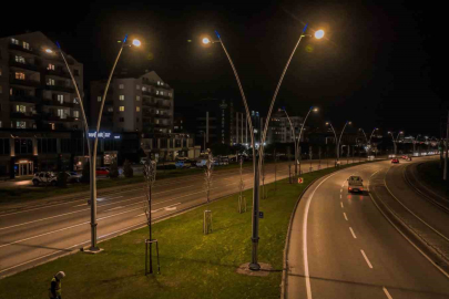Çalı yolu büyükşehirle aydınlandı