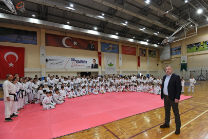 Osmangazi’de 300 Karateci Kuşak Sevinci Yaşadı