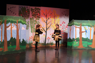 Yıldırımlı çocuklara ücretsiz tiyatro