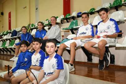 Osmangazi'de badminton heyecanı zirveye taştı