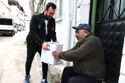 Osmangazi’de Ramazan kolisi dağıtımı devam ediyor