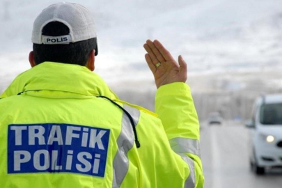 Trafik cezalarının artırılmasına yönelik düzenlemeleri de içeren kanun teklifi kabul edilerek yasalaştı