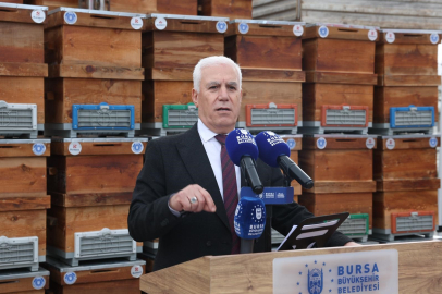 Büyükşehir'den arıcılara kovan desteği