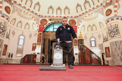 Osmangazi'de camiler Ramazan’a özenle hazırlandı