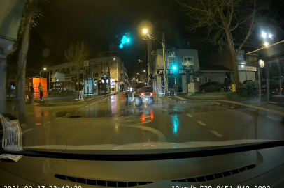 Ana caddeyi drift parkuruna çevirdi, facianın eşiğinden böyle döndü