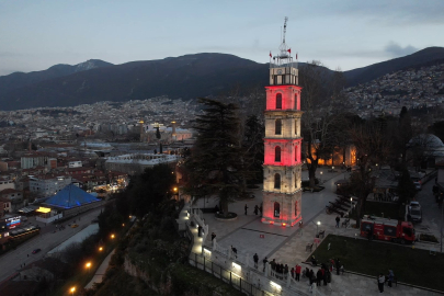 Bursalılara iftar ve sahuru ses bombası ile haber veriyorlar
