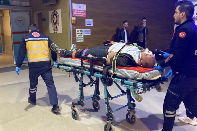 Kamyonun kasasından düşen işçi yaralandı