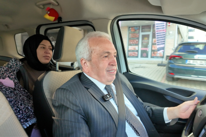 Başkan Şadi Özdemir “Anne Taksi”nin direksiyonuna geçti