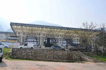 Piremir’de yol yarılandı