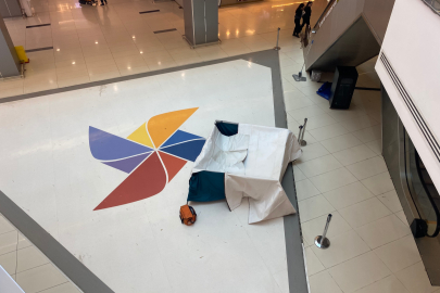 Bursa'da AVM'de esrarengiz ölüm