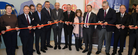 ‘Zer-i nab' tezhip sergisi Bursa'da ziyarete açıldı