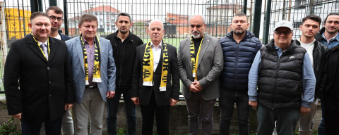 Başkan Bozbey'den İnegöl'e futbol sahası müjdesi