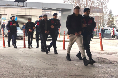 Bursa'da 7 bağ evini soyan şüpheliler JASAT'tan kaçamadı