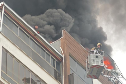 Bursa'da 8 katlı sitede can pazarı...