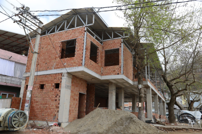 Büyükşehir'den kırsal mahallelere malzeme desteği