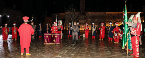 Bursa'nın 700 yıllık destanı ışık gösterisiyle anlatıldı