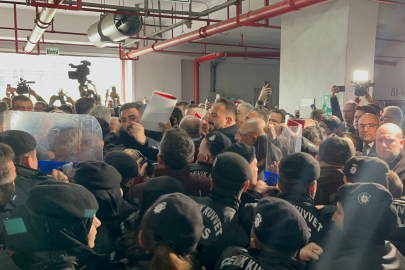 Bursa Büyükşehir Belediye Meclisi'ndeki seçim öncesi gerginlik yaşandı