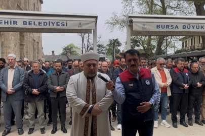 Ayla öğretmen ve 8 öğrenci için Bursa'da gıyabi cenaze namazı kılındı