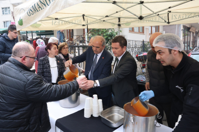 Başkan Aydın’ın cuma durağı Muradiye Mahallesi oldu