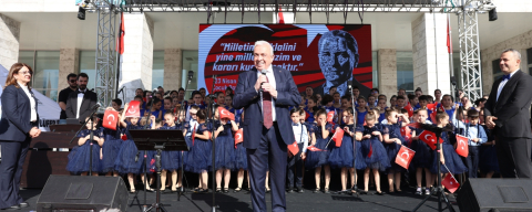 Nilüfer’de Cumhuriyet Meydanı çocukların oldu