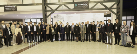 Başkan Erkan Aydın Projelerini Uluslararası Kongrede Tanıttı