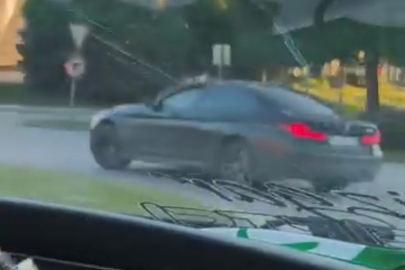 Bursa'da otomobil böyle drift attı