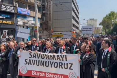 Hukuk camiası Bursa'da genç avukat için adalet yürüyüşü düzenlendi