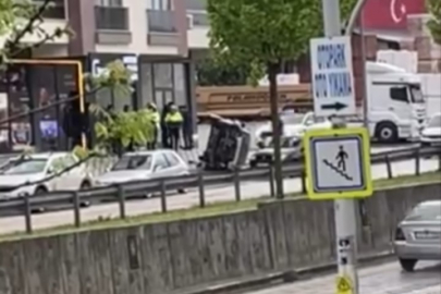 Bursa'da kontrolden çıkan otomobil takla attı