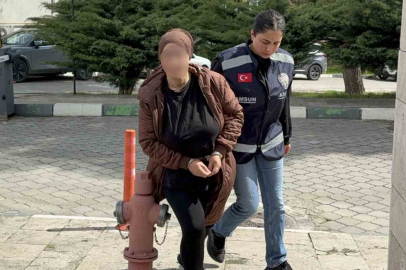 Yeğeninin altınlarını çalıp kendine otomobil alan teyze tutuklandı