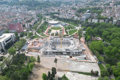 Atatürk Spor Salonu hızla yükseliyor
