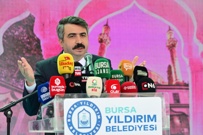 Emirsultan'da Erguvan Bayramı coşkusu
