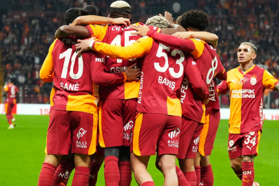 Galatasaray taraftarı önünde şampiyonluğunu ilan etmek istiyor