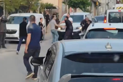 Trafikte döner bıçaklı kavga kamerada