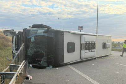 Susurluk'ta yolcu otobüsü devrildi: 25 yaralı