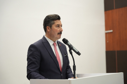 BAŞKAN ERCAN ÖZEL’E BAYRAMLAŞMA PROGRAMINDA DOĞUM GÜNÜ SÜRPRİZİ