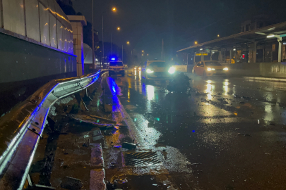 Kaza yaptı, motor yerinden çıktı: 1’i ağır 2 yaralı