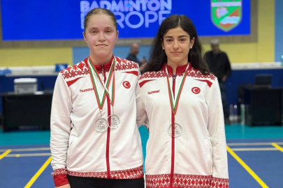 Badmintonda Osmangazi’ye Çifte Madalya
