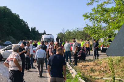 Bursa'da iki otomobil çarpıştı: 6 yaralı