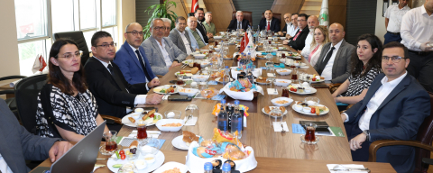 Başkan Şadi Özdemir sanayicilerle buluştu