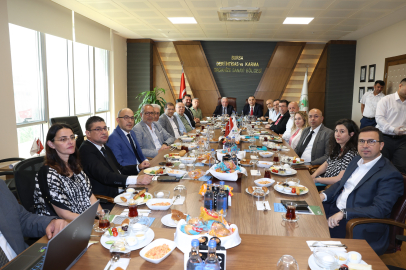Başkan Şadi Özdemir sanayicilerle buluştu