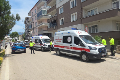 Otomobil apartman bahçesine uçtu, faciadan dönüldü