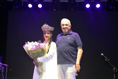 9. Uluslararası Nilüfer Caz Festivali Emel Mathlouthi konseriyle sona erdi