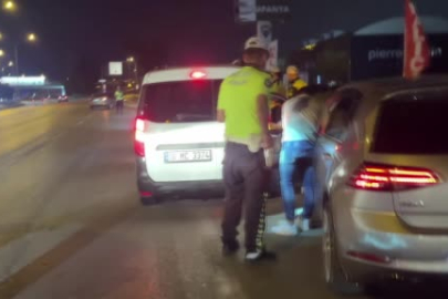 "Dur" ihtarına uymadı, yol kesilince ise "Sağa çekiyordum abi" dedi