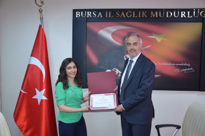 Ebenin dikkati anne ve bebeği kurtardı