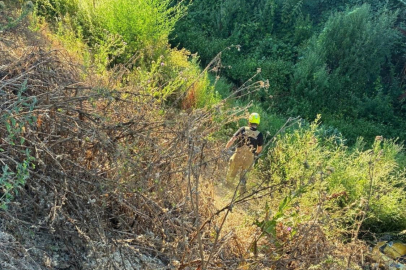 Şarampole yuvarlanan motosikletçi yaralandı