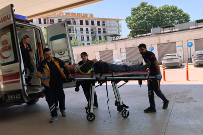 Otomobil ile geri dönüşüm aracının karıştığı kazada 1 kişi yaralandı
