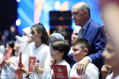 TÜGVA Bursa’dan Cumhurbaşkanı Erdoğan’ın katıldığı yaz okulu buluşmasına rekor katılım