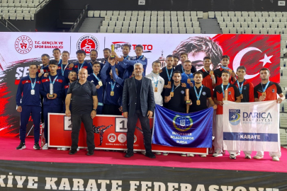 Büyükşehir sporcuları madalyaları topluyor
